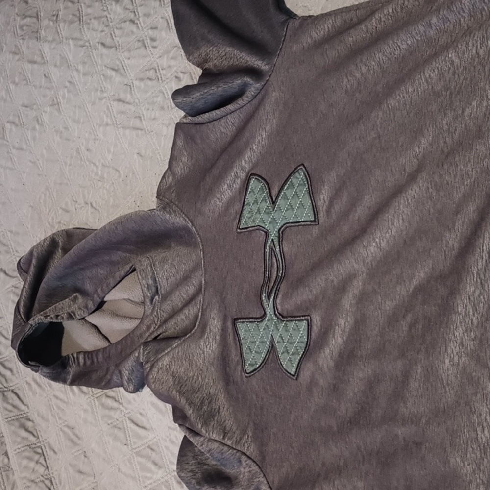 Grey Under Armour hoodie
